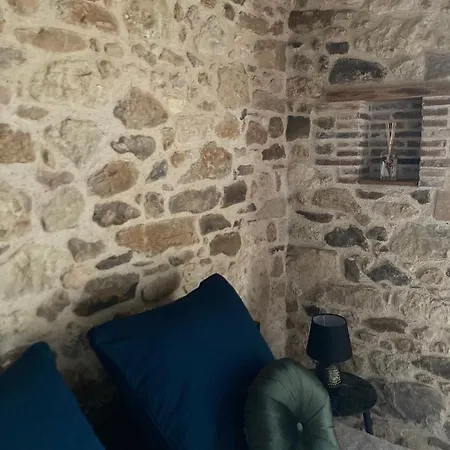 Manoir Du Griffon Bed & Breakfast 3*